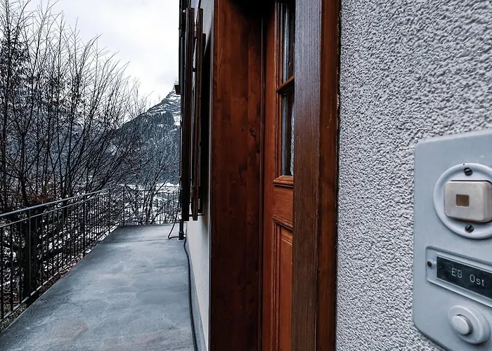 Aphrodite Ost With Magnificent Eiger View 그린델발트